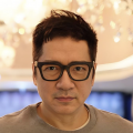 午夜视频成人
